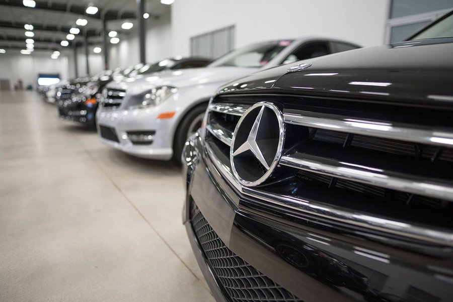 Skandal: Mercedesi pranon se në veturat e reja ka sensorë sekretë për lokacion