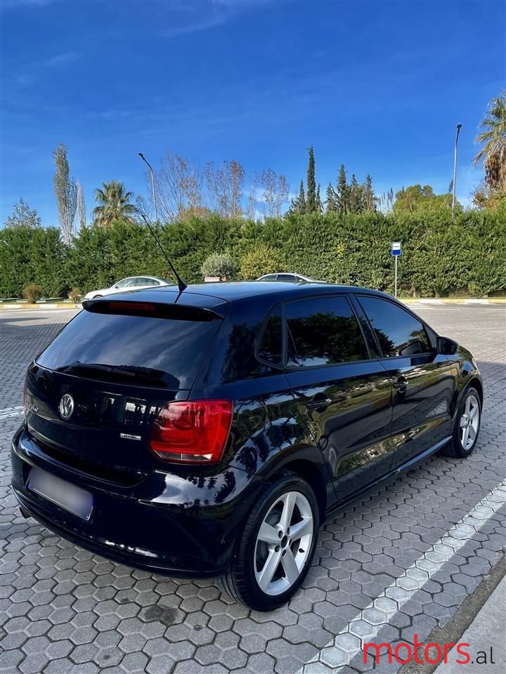 2013' Volkswagen Polo photo #2