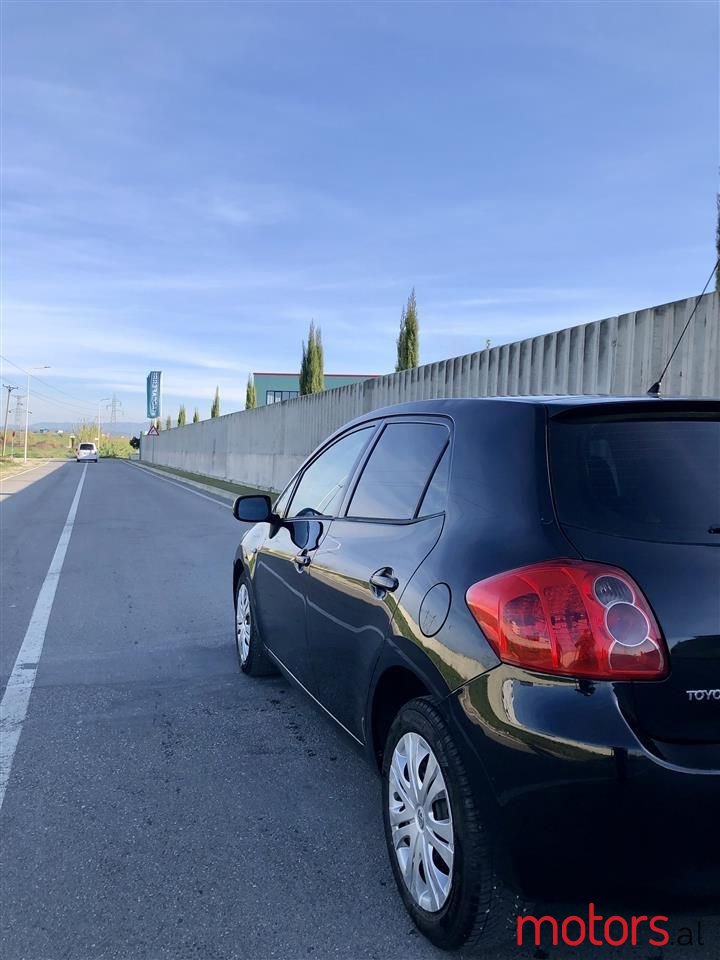 2007' Toyota Auris photo #6