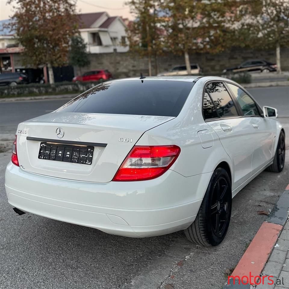 2011' Mercedes-Benz C 200 photo #4