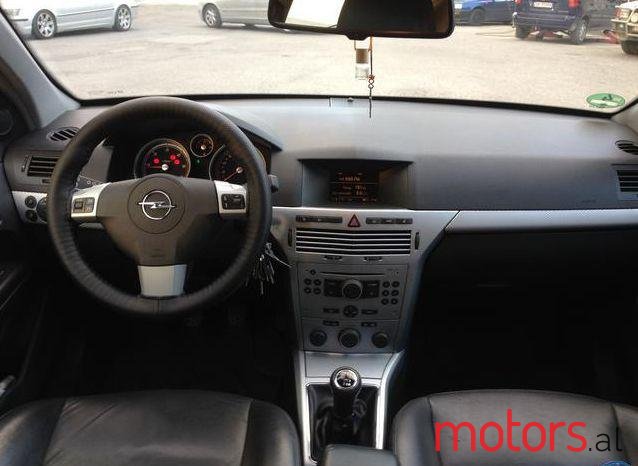 2004' Opel Astra photo #3