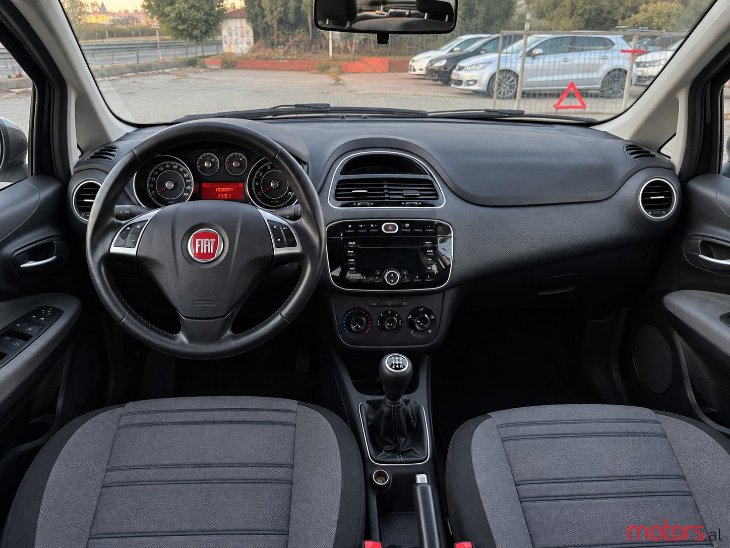2011' Fiat Punto Evo photo #7
