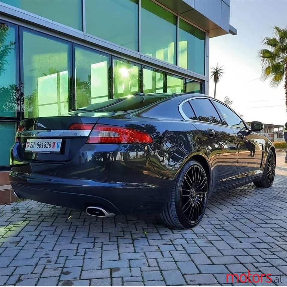 2010' Jaguar XF photo #1