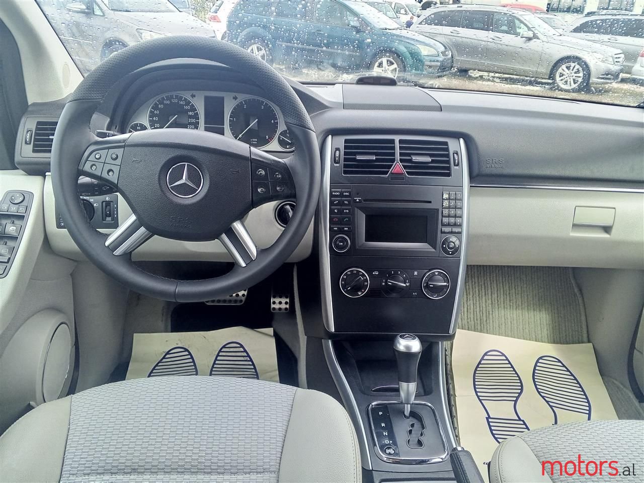 2010' Mercedes-Benz B 200 photo #2