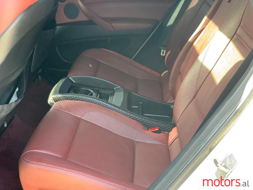 2011' BMW X6 photo #5