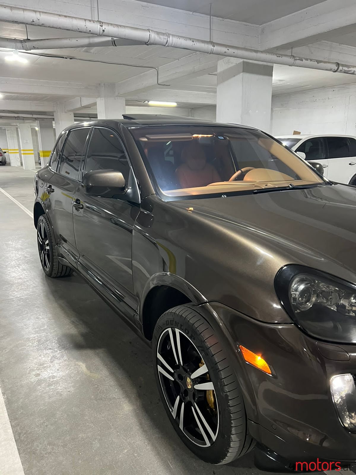 2009' Porsche Cayenne photo #7