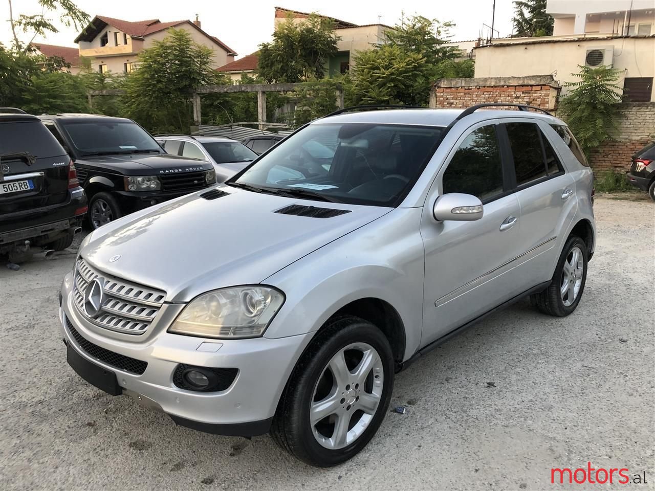 2005' Mercedes-Benz ML 320 photo #5