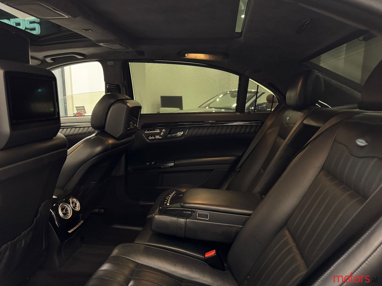 2013' Mercedes-Benz S 500 photo #5