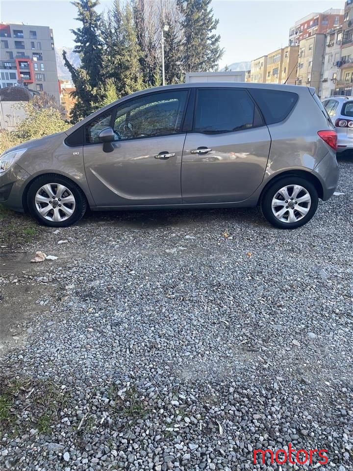 2011' Opel Meriva photo #1