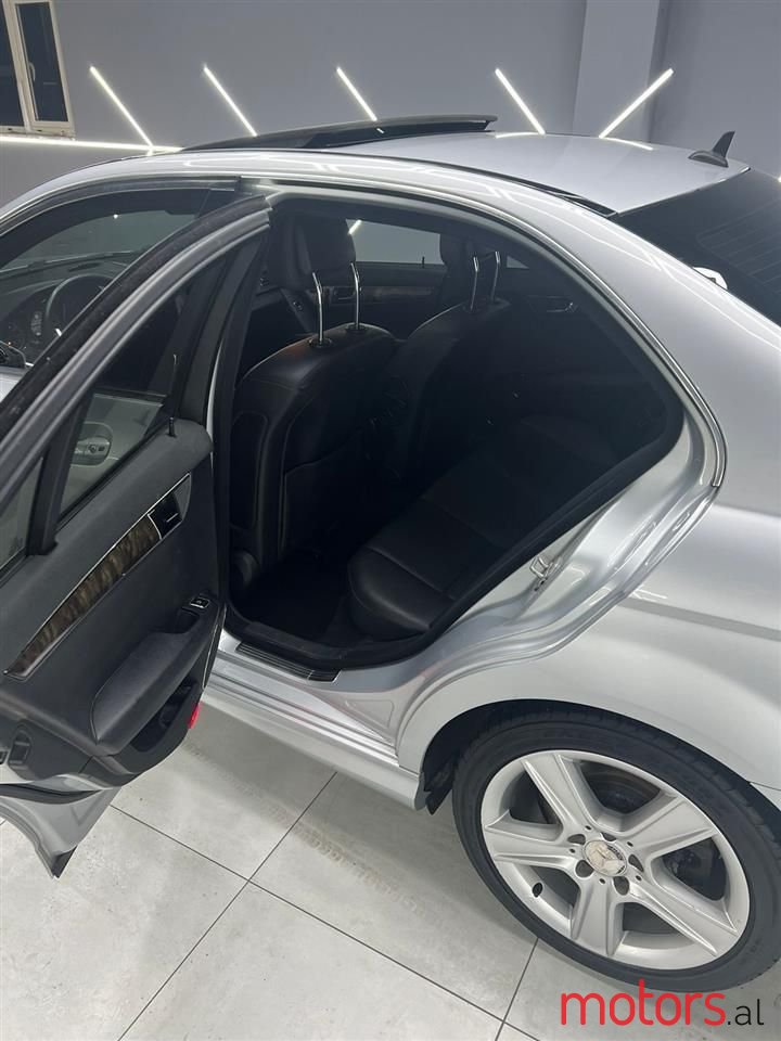 2010' Mercedes-Benz C 300 photo #6