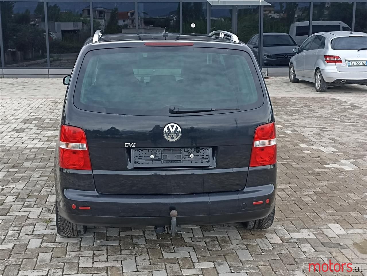 2005' Volkswagen Touran photo #5