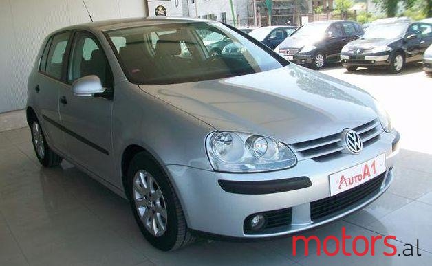 2005' Volkswagen Golf photo #3