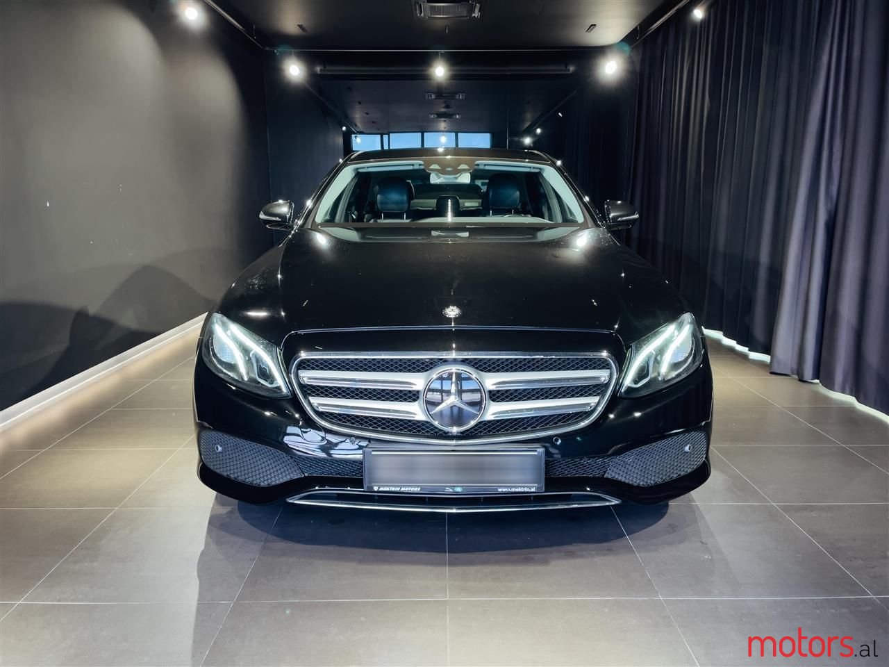 2017' Mercedes-Benz E 220 photo #4