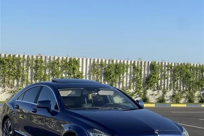 2011' Mercedes-Benz CLS 350