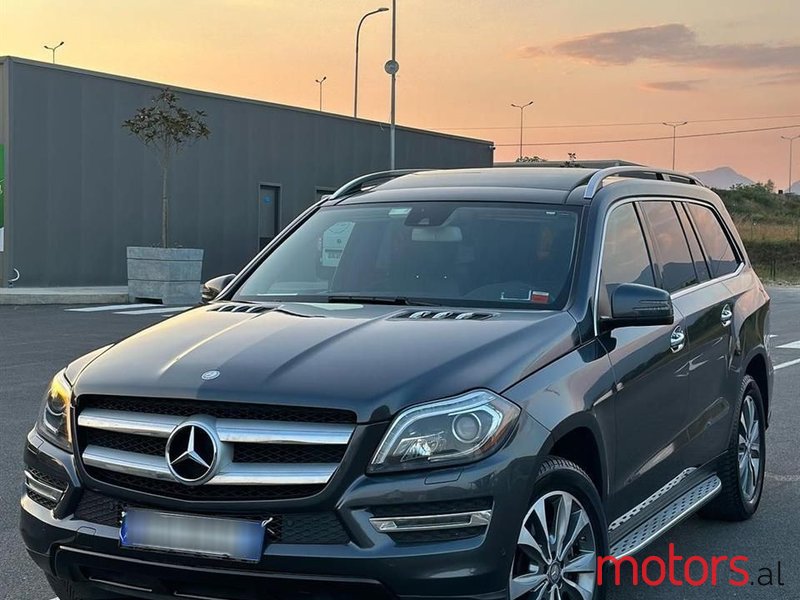 2015' Mercedes-Benz GL 450 photo #2