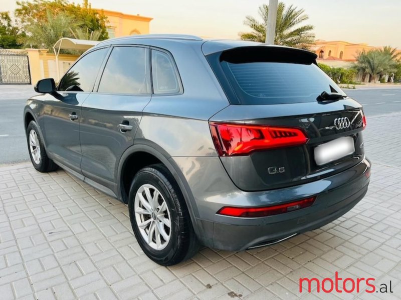 2018' Audi Q5 photo #2