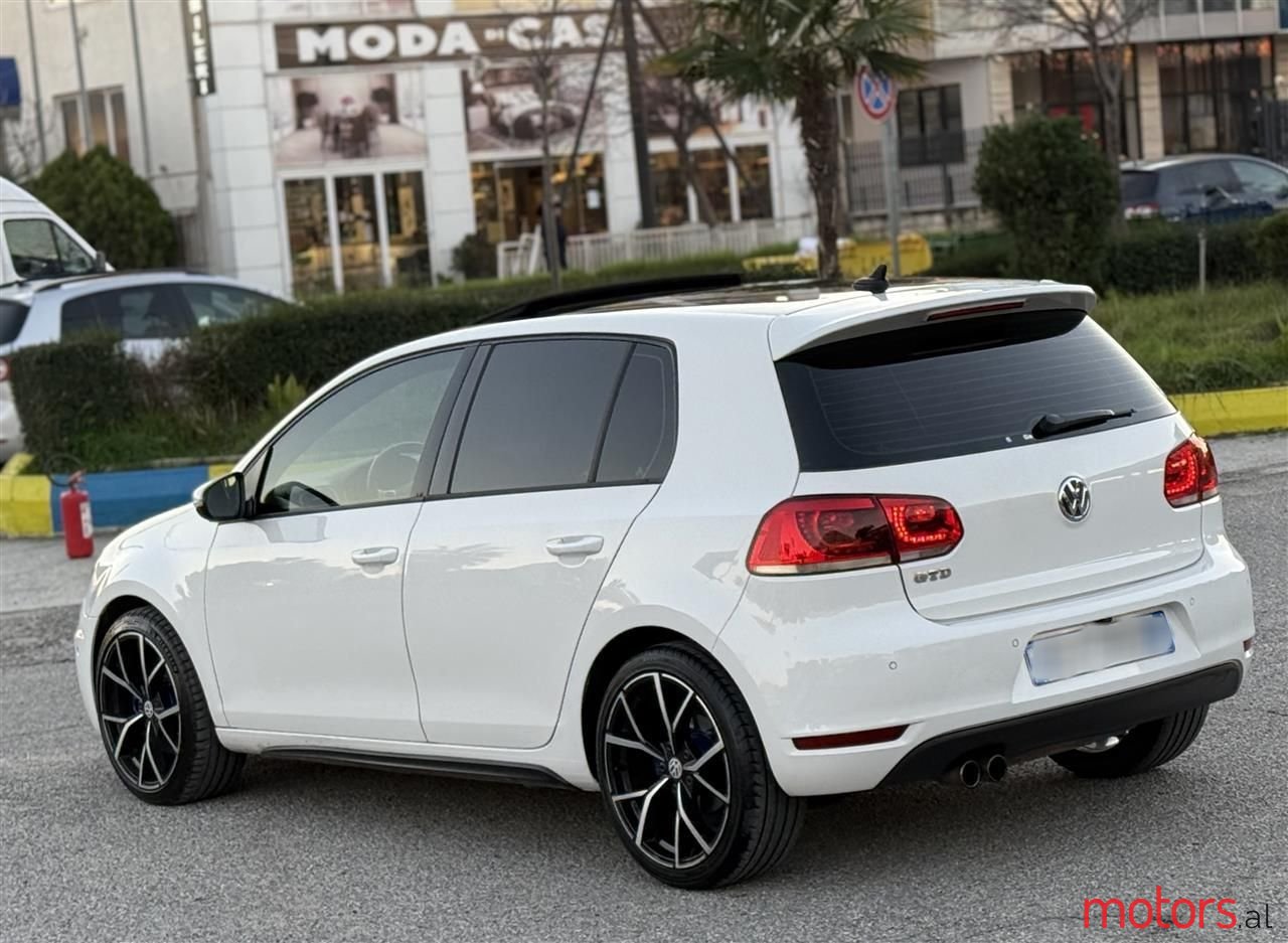 2013' Volkswagen Golf photo #4