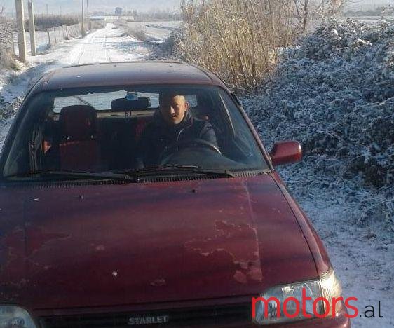 1995' Toyota Starlet photo #1