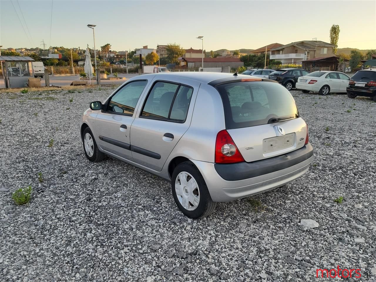 2005' Renault Clio photo #4