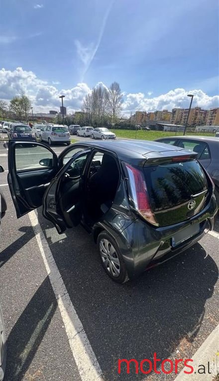 2016' Toyota Aygo photo #3