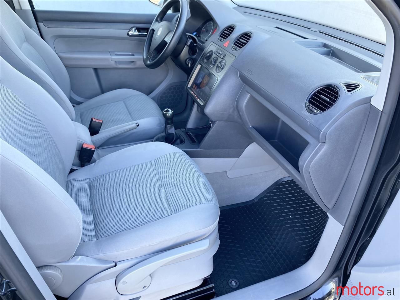 2007' Volkswagen Caddy photo #4