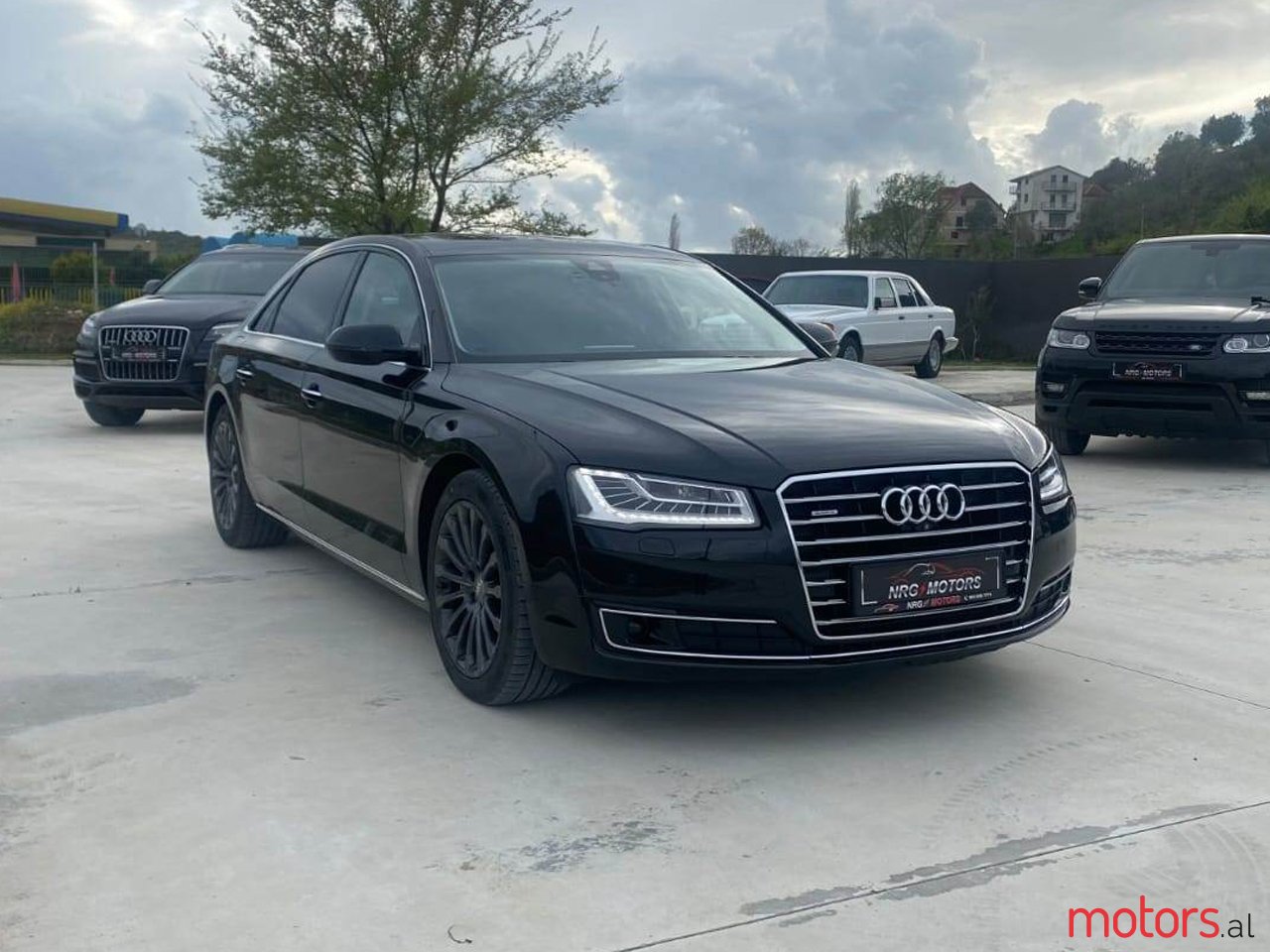 2015' Audi A8 photo #2