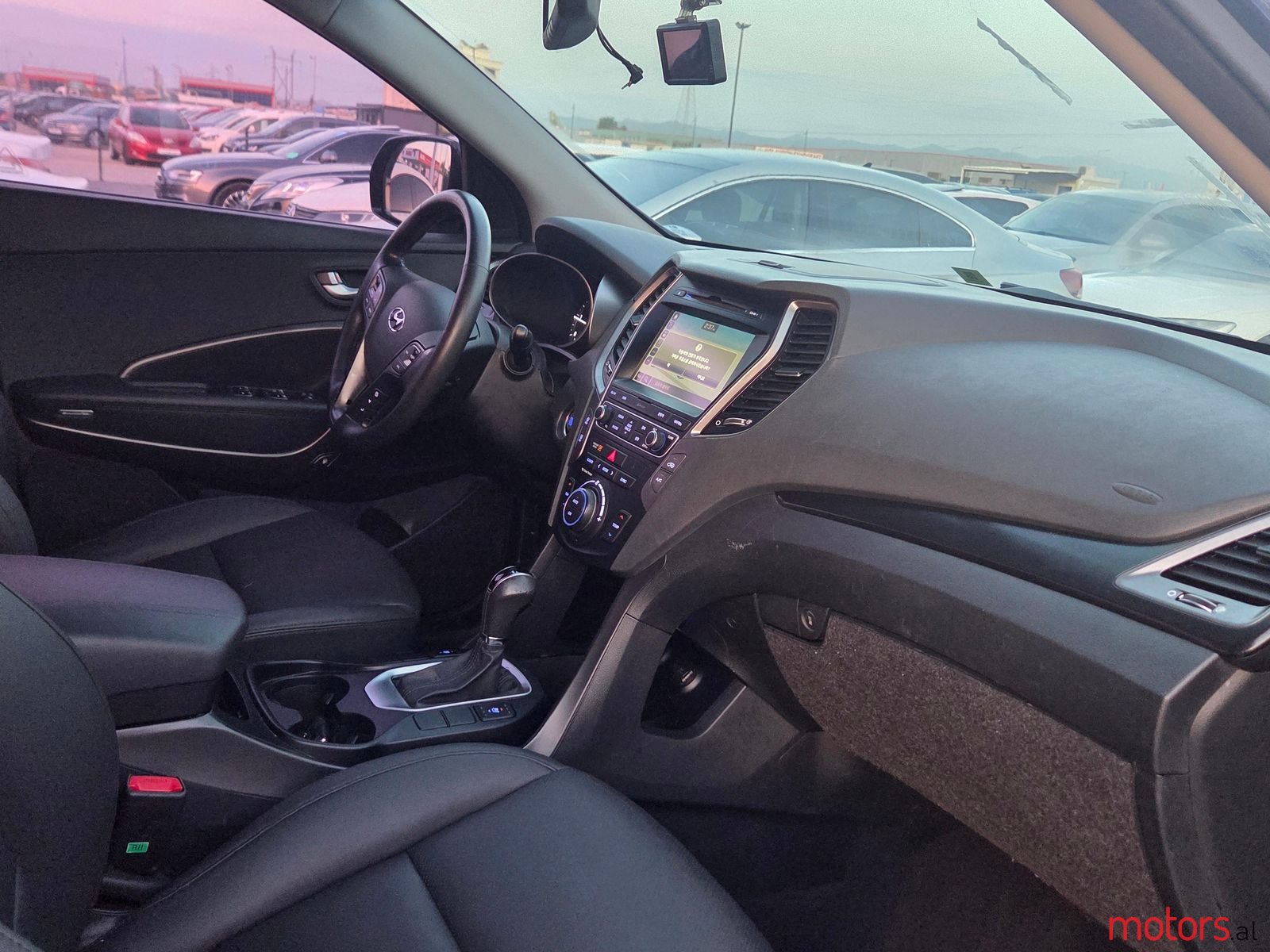 2016' Hyundai Santa Fe photo #6