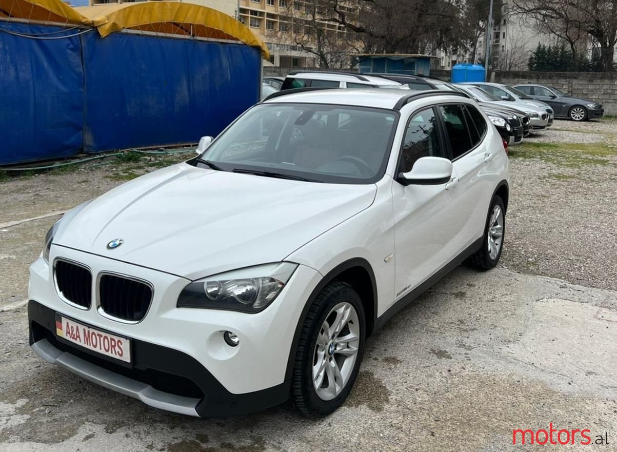 2011' BMW X1 photo #2