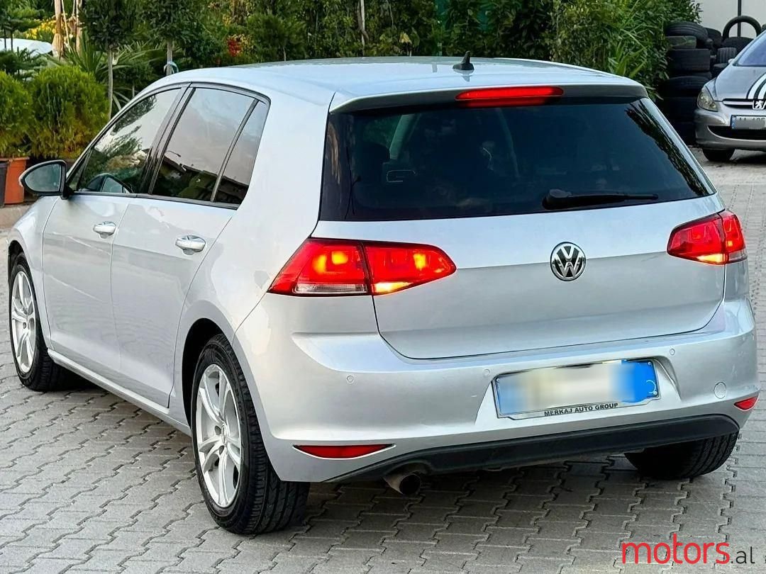 2013' Volkswagen Golf photo #3
