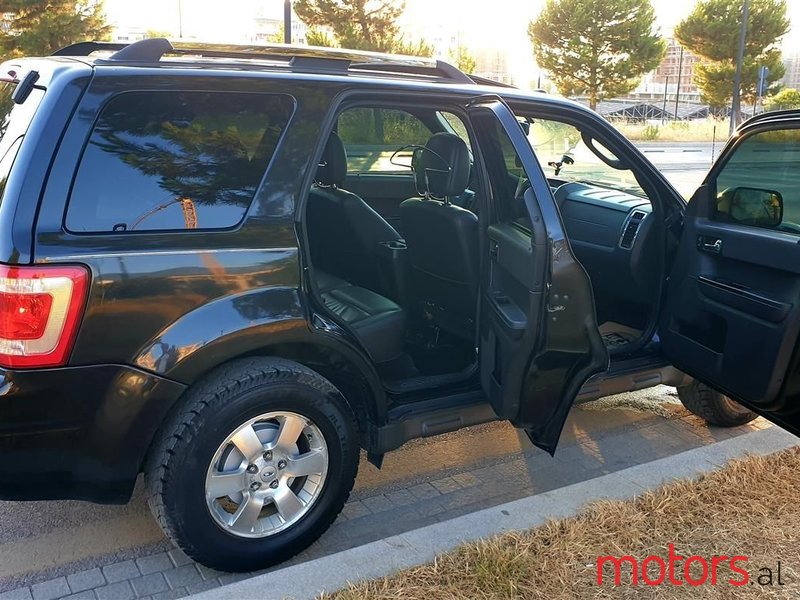 2011' Ford Escape photo #1