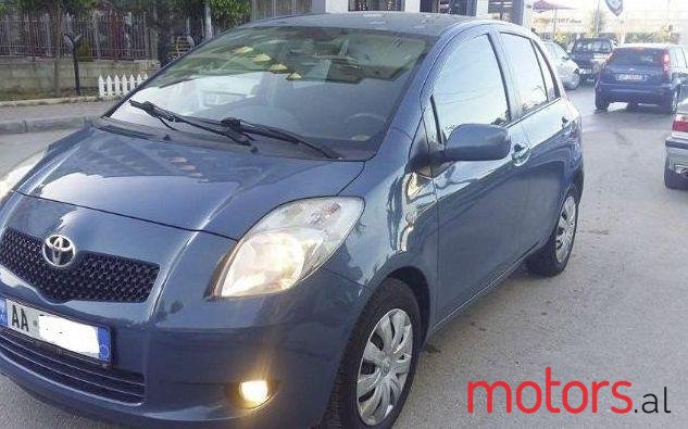 2008' Toyota Yaris photo #4