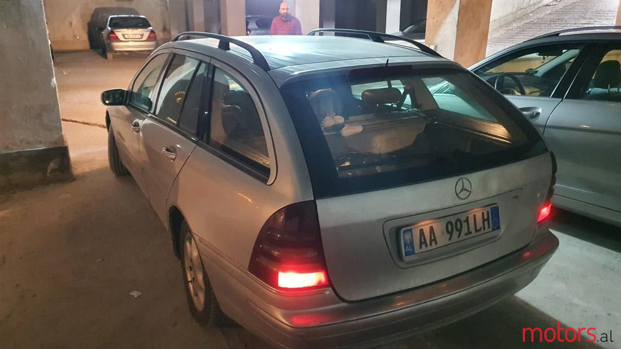 2002' Mercedes-Benz C 200 photo #3