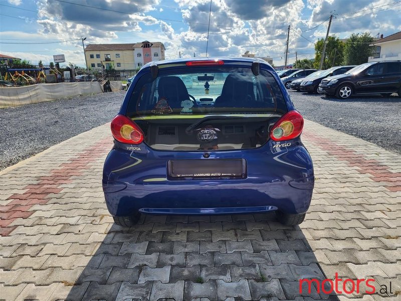 2008' Toyota Aygo photo #4