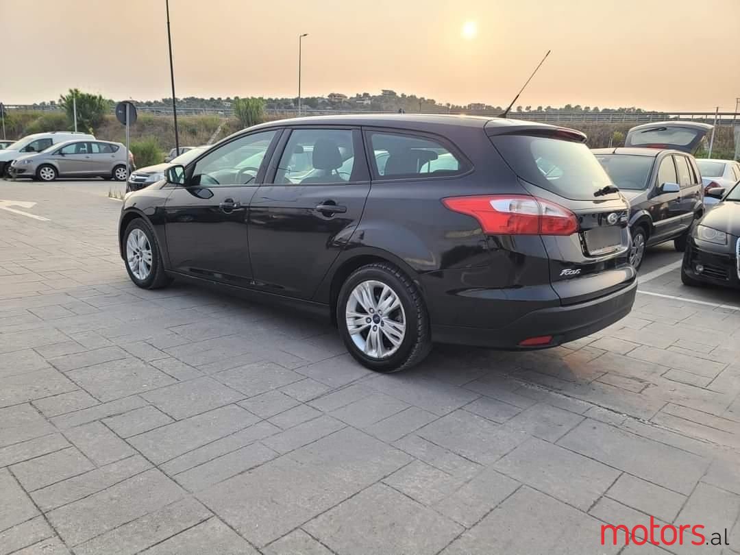 2012' Ford Focus photo #2