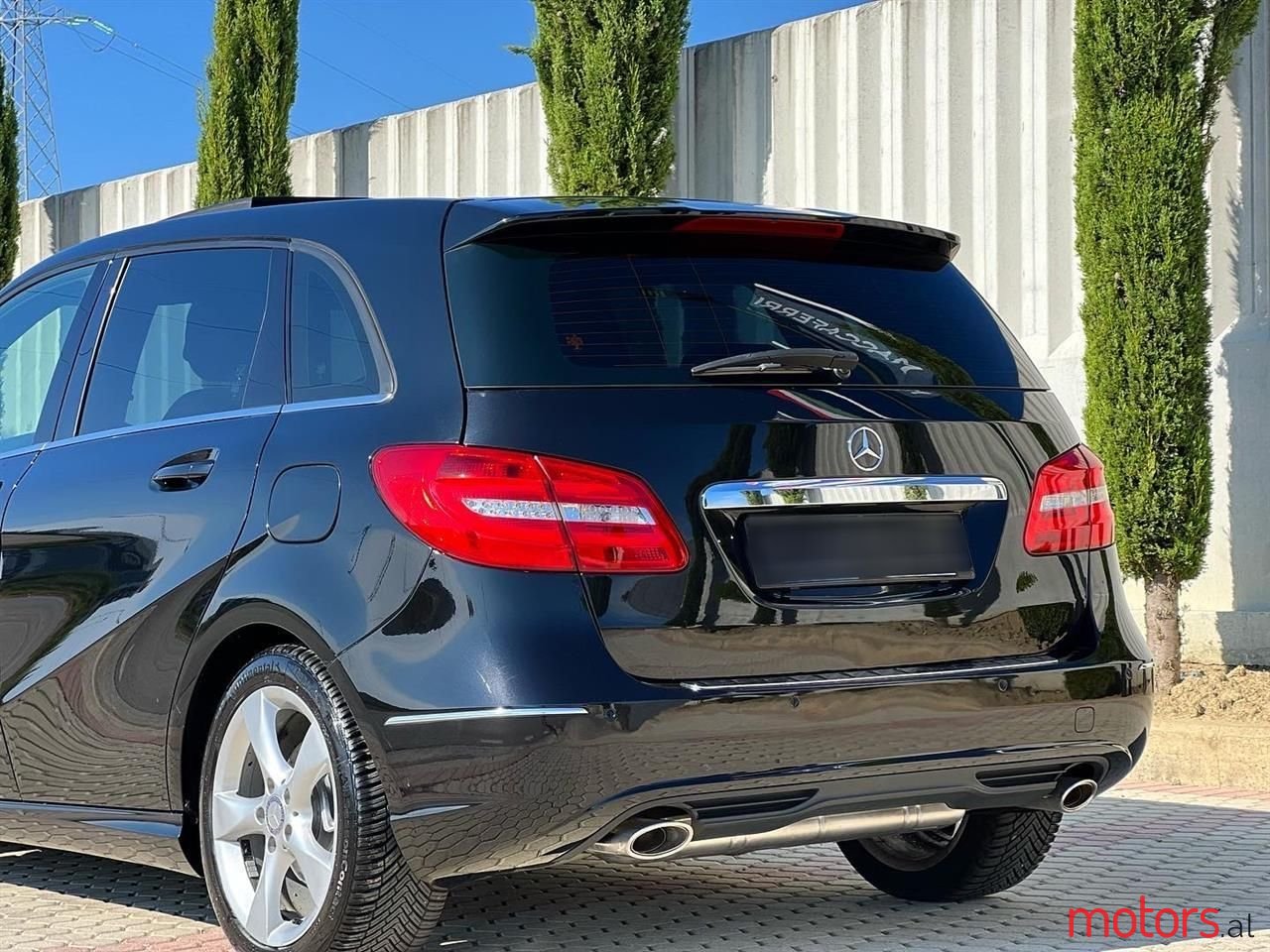 2014' Mercedes-Benz B 180 photo #2