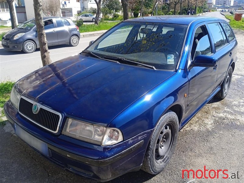 1999' Skoda Octavia photo #5