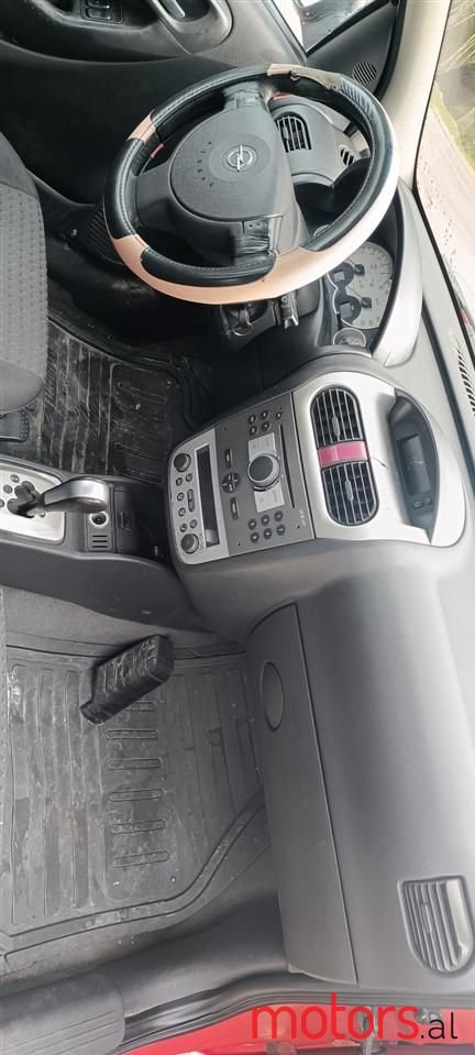 2006' Opel Corsa photo #3
