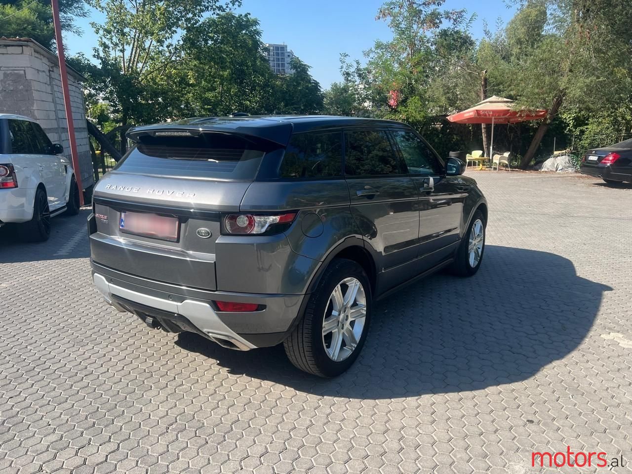 2015' Land Rover Range Rover Evoque photo #2