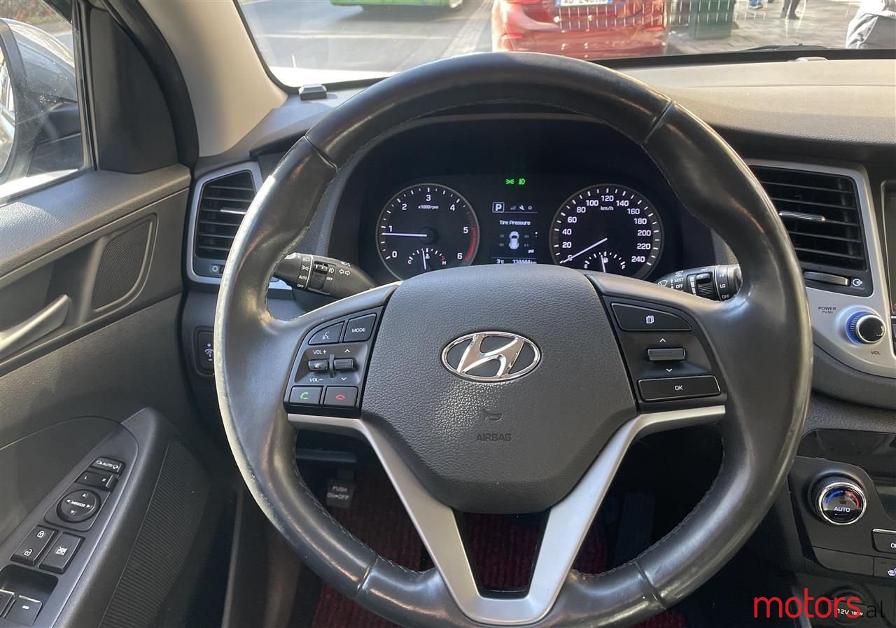 2016' Hyundai Tucson photo #5