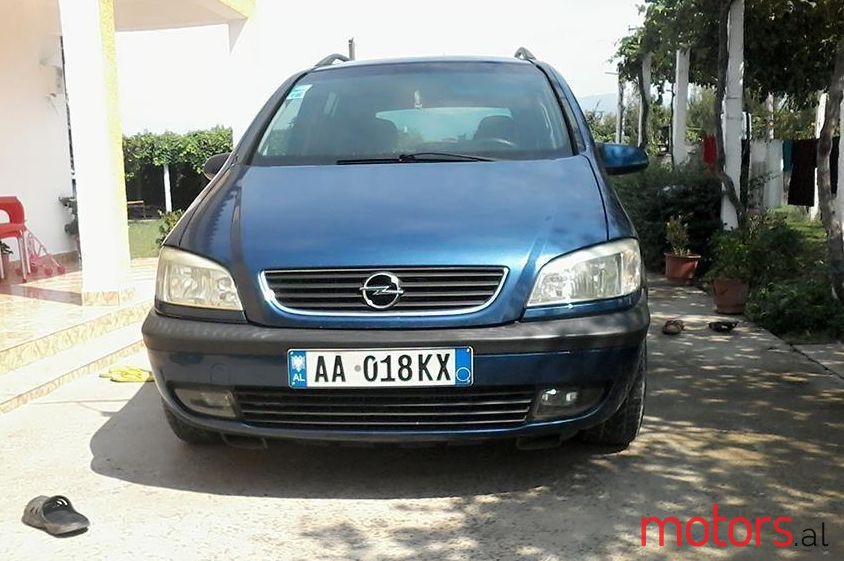 2002' Opel Zafira photo #1