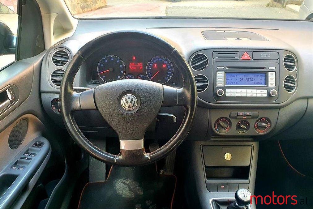 2007' Volkswagen Golf Plus photo #2