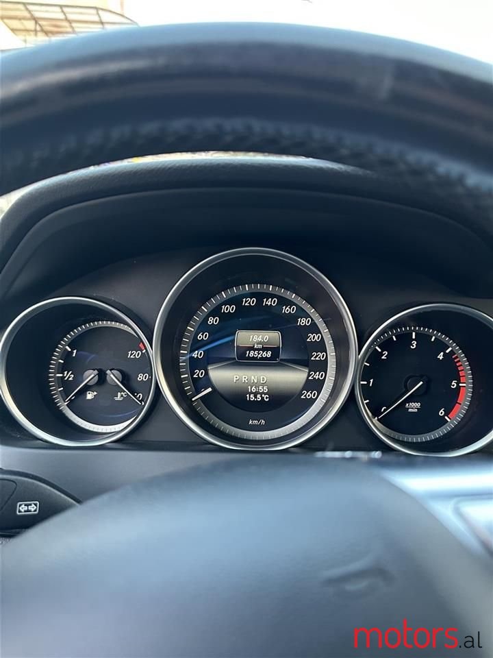 2014' Mercedes-Benz C 180 photo #5