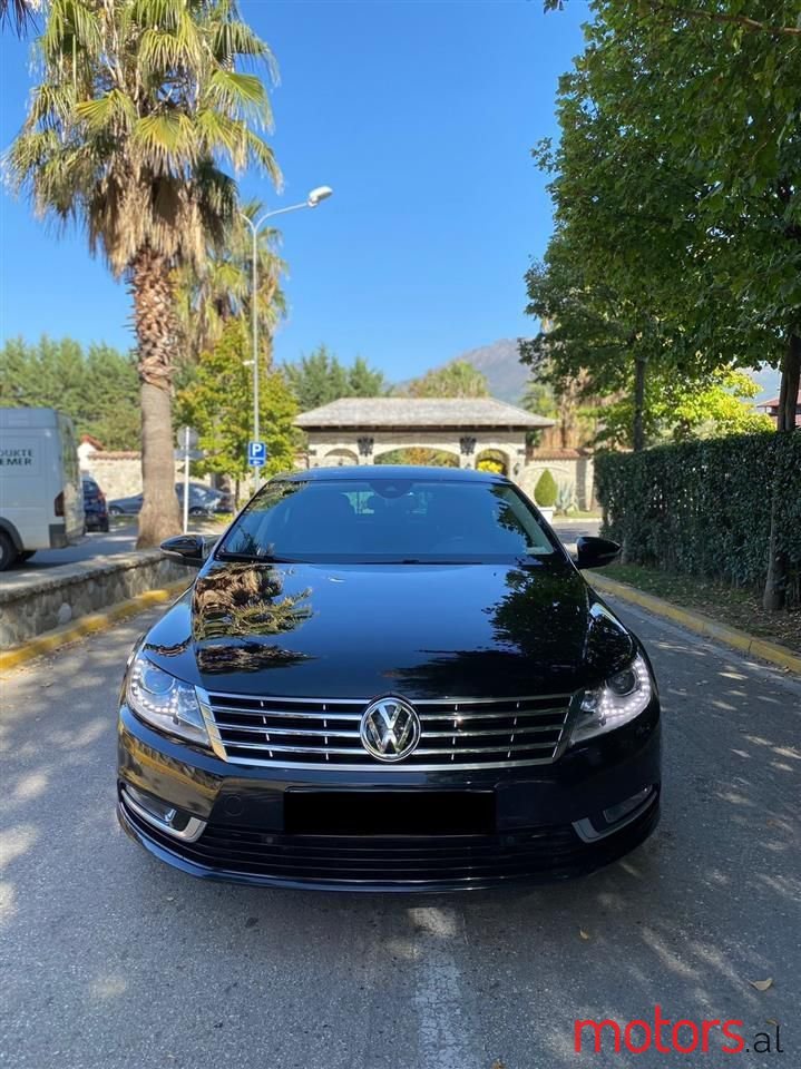 2016' Volkswagen Passat photo #5