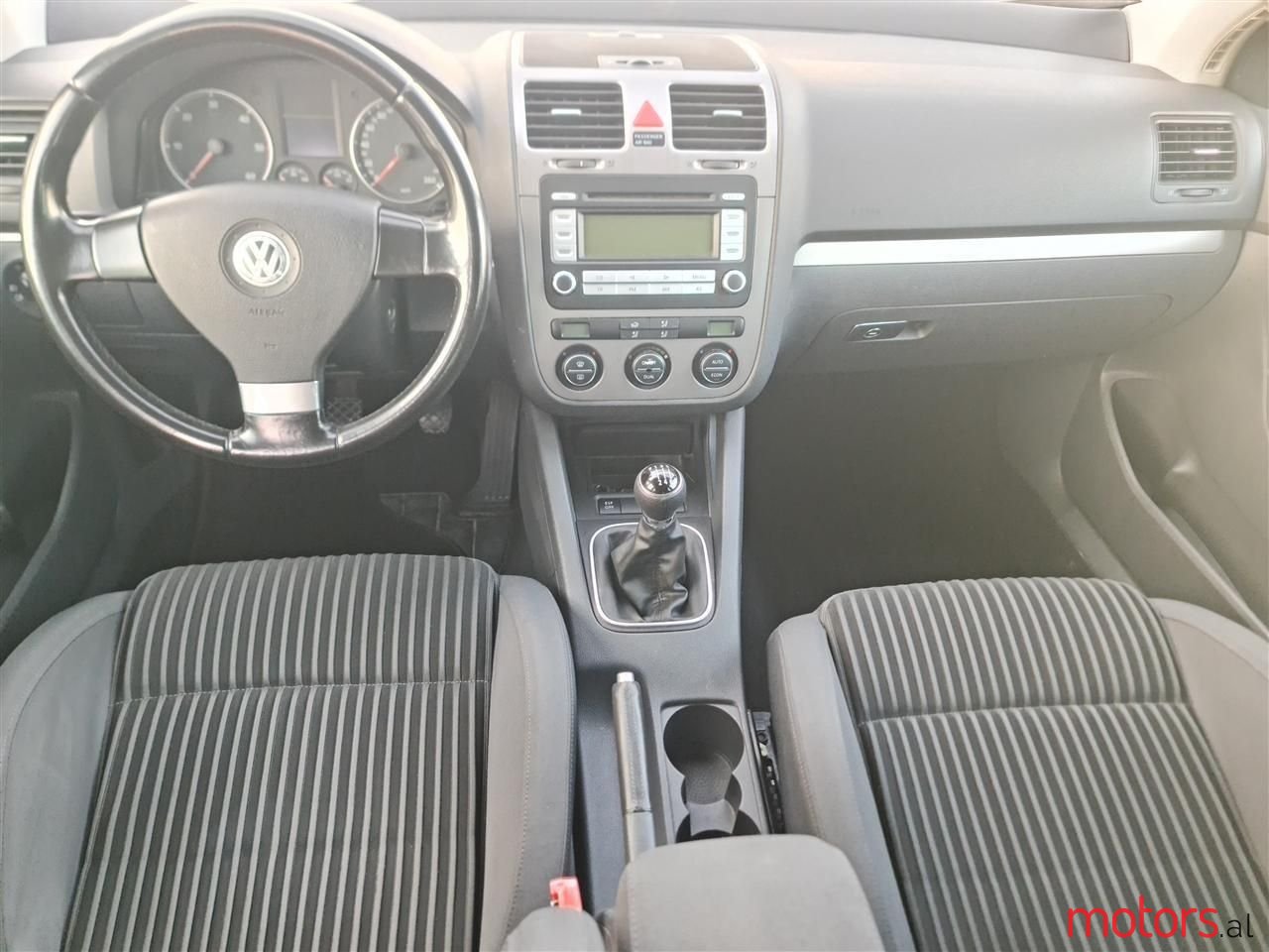 2007' Volkswagen Golf photo #2