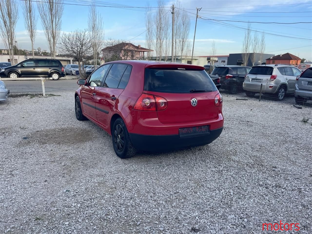 2005' Volkswagen Golf photo #3