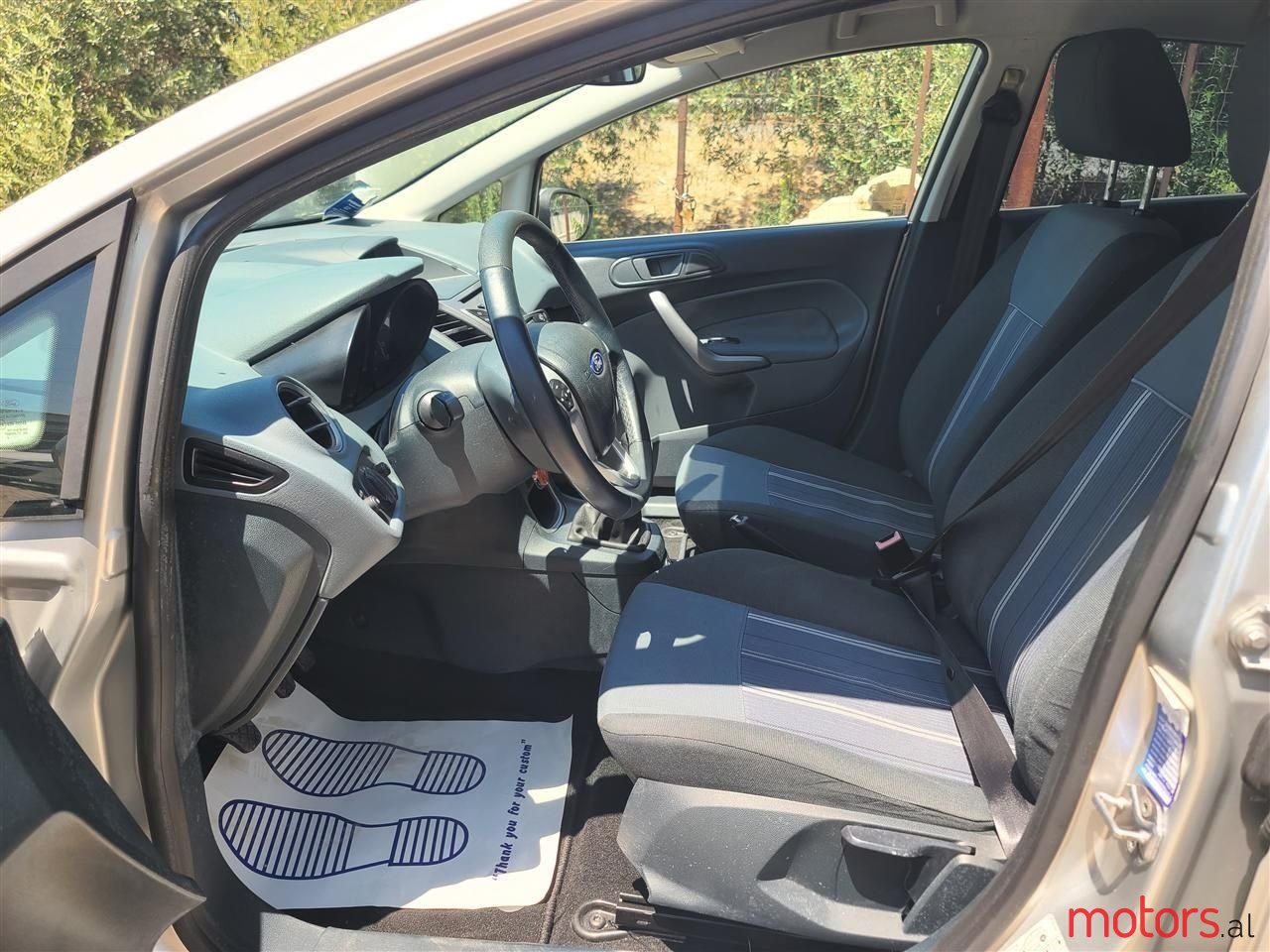 2010' Ford Fiesta photo #6