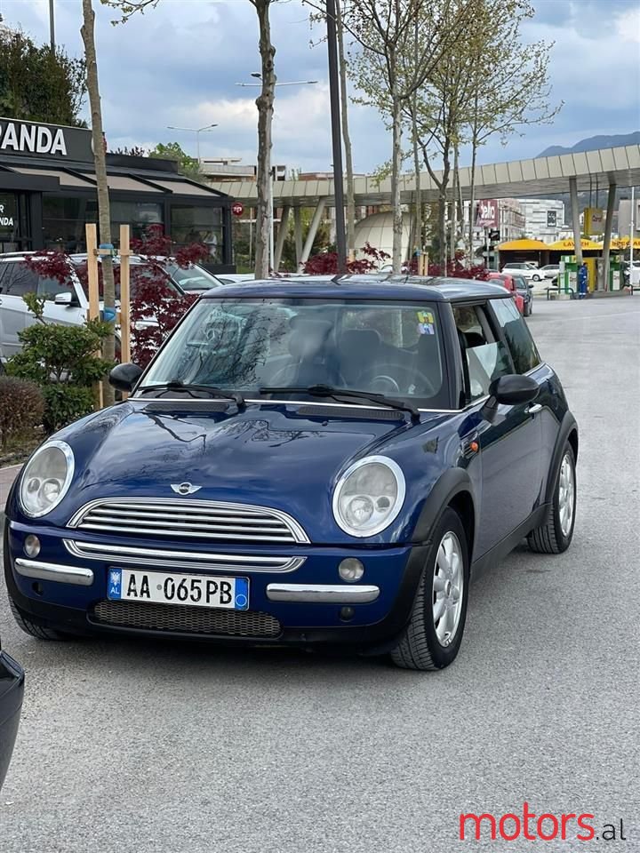 2004' MINI One photo #4