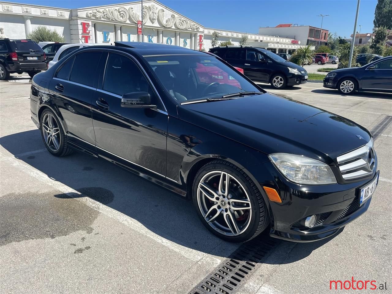 2009' Mercedes-Benz C 300 photo #1