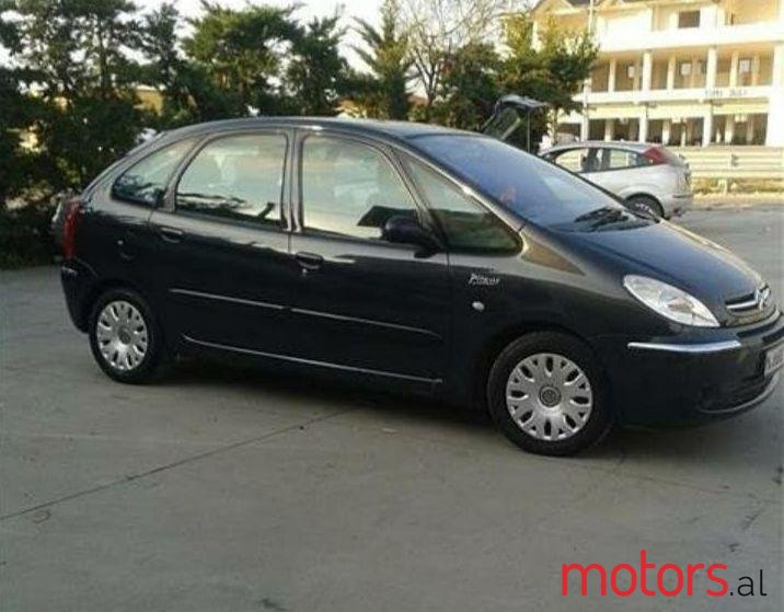 2004' Citroen Xsara Picasso photo #1
