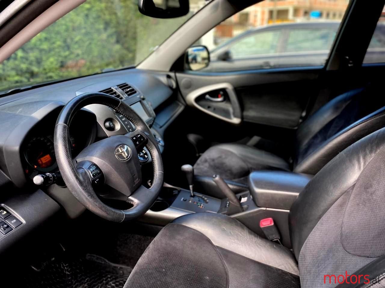 2010' Toyota RAV4 photo #6